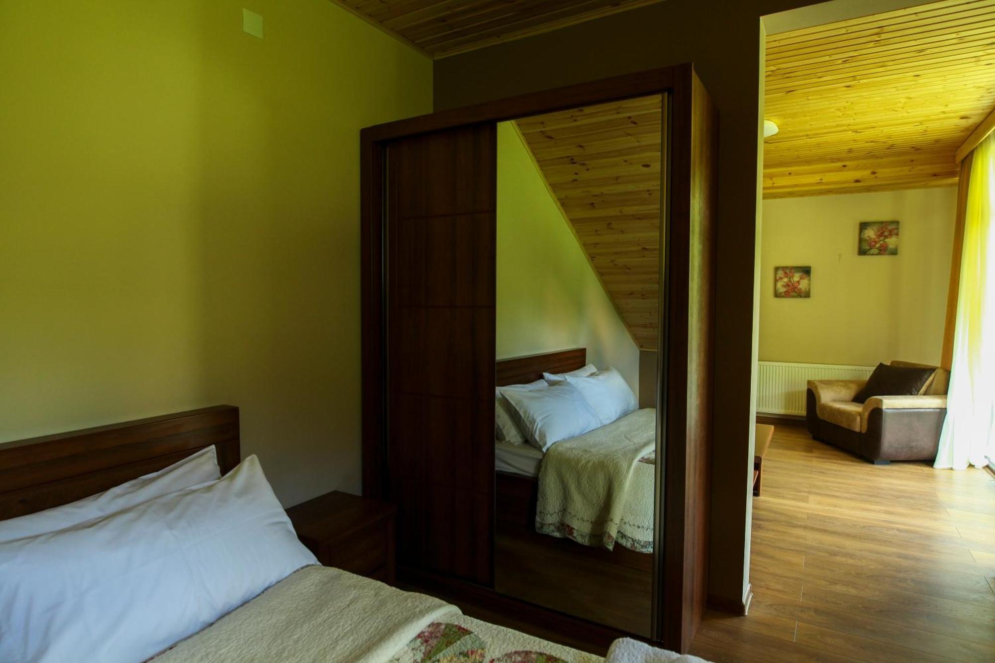 Patriot Hotel *